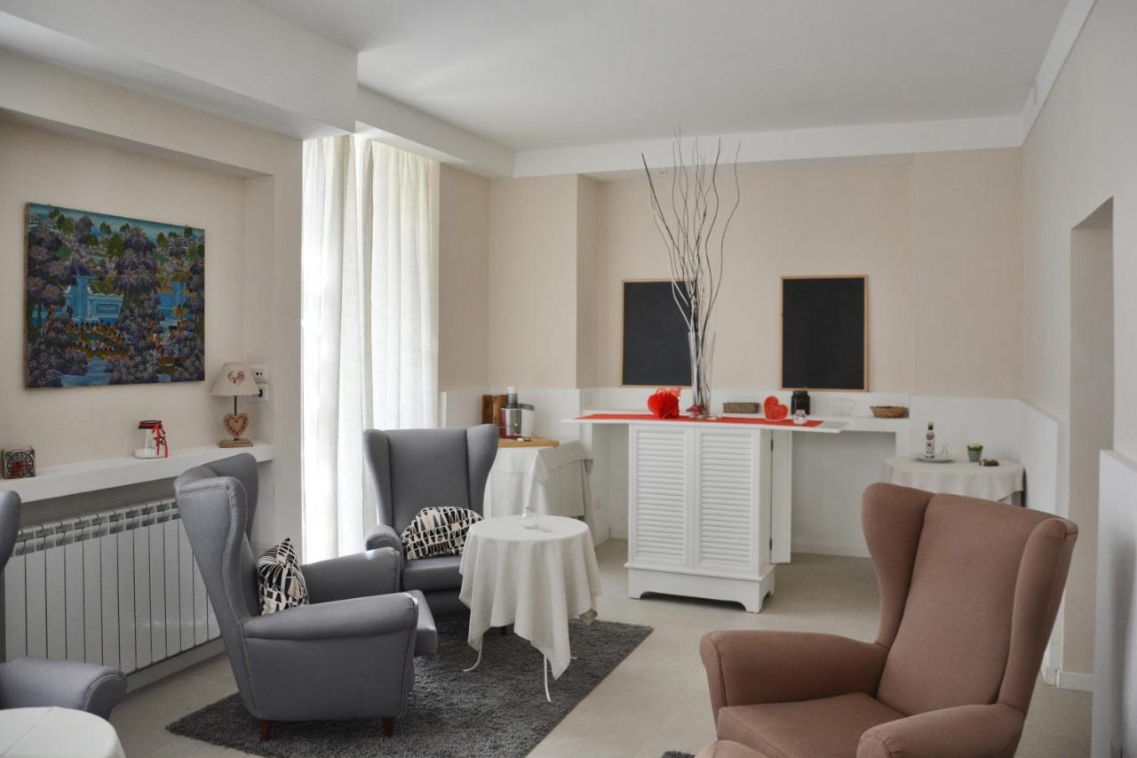 Hotel Touring Wellness & Beauty フィウッジ エクステリア 写真