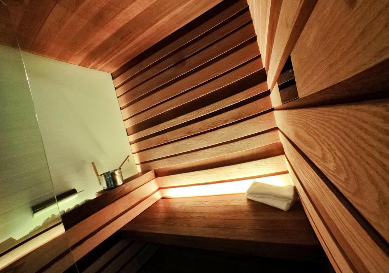 Hotel Touring Wellness & Beauty フィウッジ エクステリア 写真